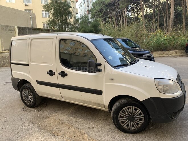 Fiat Doblo 2012, 266,000 km - 1.3 л - Bakı