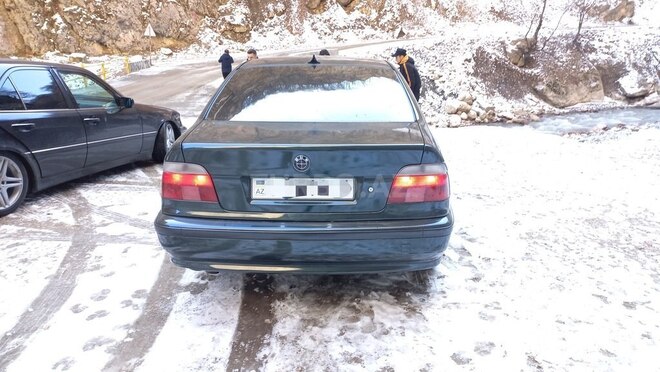 BMW 528 1996, 335,000 km - 2.8 l - Bakı