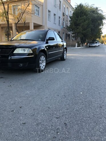 Volkswagen Passat 2003, 300,000 km - 1.8 л - Sumqayıt