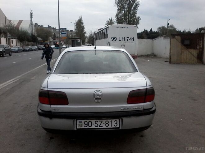 Opel Omega 1998, 210,860 km - 2.5 l - Bakı