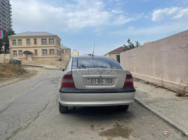 Opel Vectra 1996, 270,000 km - 2.0 l - Bakı