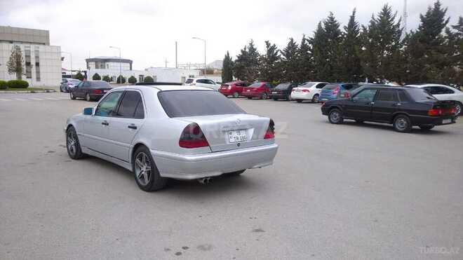 Mercedes C 230 1999, 311,000 km - 2.3 l - Sumqayıt
