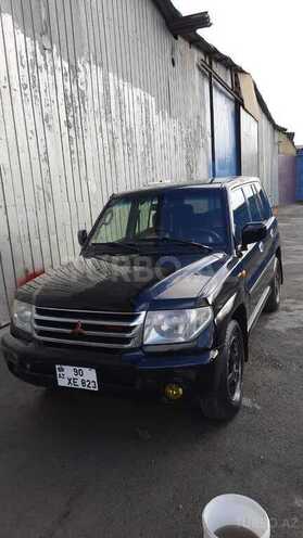 Mitsubishi Pajero io 2001, 330,000 km - 2.0 l - Bakı