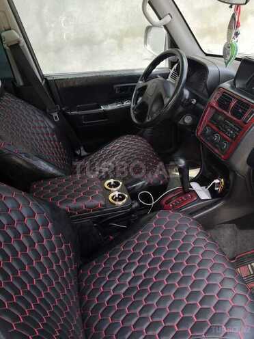 Mitsubishi Pajero io 2001, 330,000 km - 2.0 l - Bakı