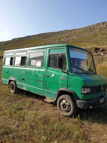 Mercedes 609 D 1993, 835,258 km - 4.0 l - Gəncə