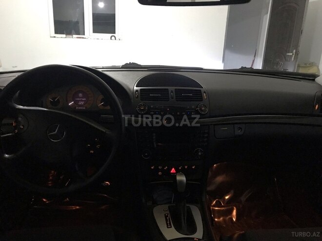 Mercedes E 220 2002, 316,000 km - 2.2 l - Bakı