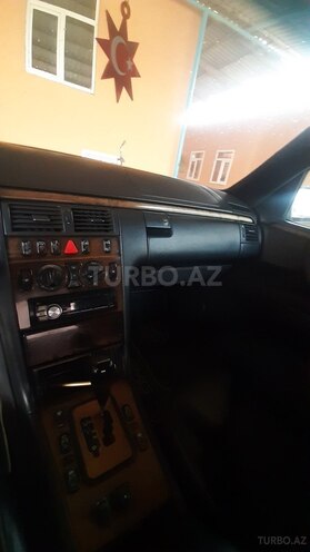 Mercedes E 240 2000, 380,000 km - 2.4 l - Bakı