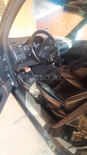 Mercedes E 240 2000, 380,000 km - 2.4 l - Bakı
