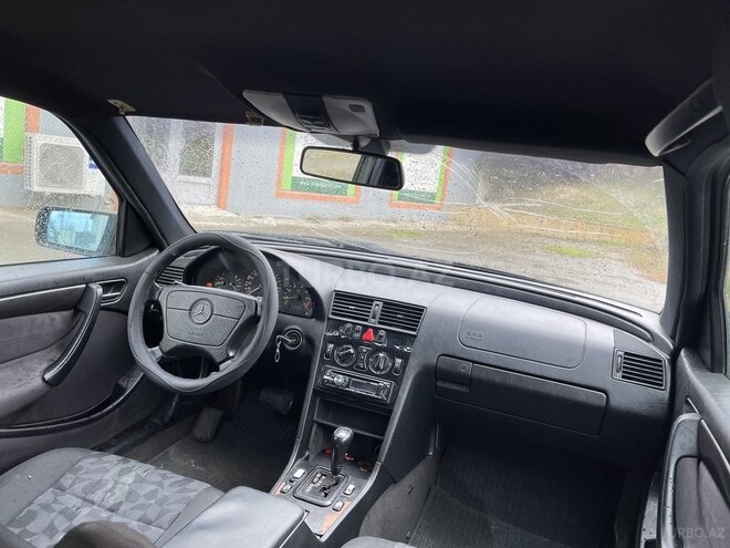 Mercedes C 200 1999, 213,140 km - 2.0 l - Bakı