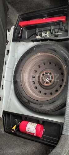 Toyota Corolla 2006, 182,000 km - 1.4 l - Masallı
