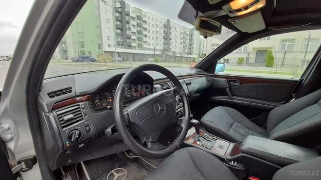 Mercedes E 230 1996, 390,000 km - 2.3 l - Bakı