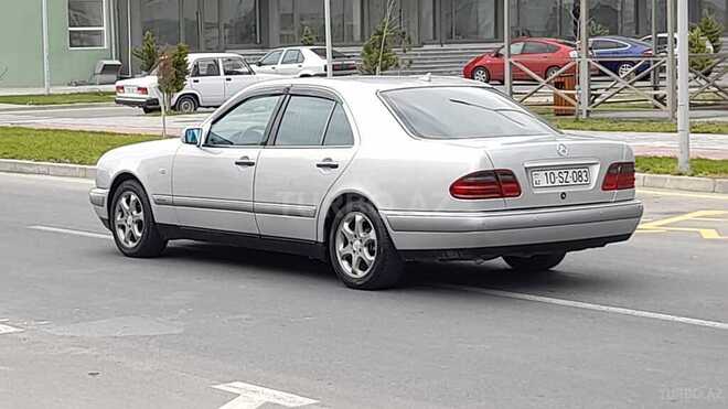 Mercedes E 230 1996, 390,000 km - 2.3 l - Bakı