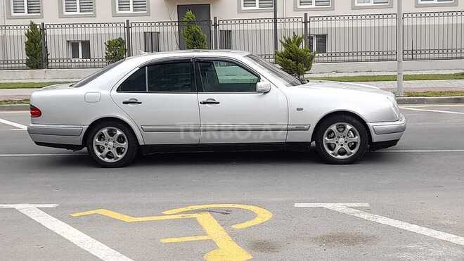 Mercedes E 230 1996, 390,000 km - 2.3 l - Bakı