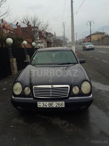 Mercedes E 200 1996, 300,000 km - 2.0 l - Zaqatala