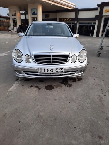Mercedes E 240 2002, 328,000 km - 2.6 l - Yevlax