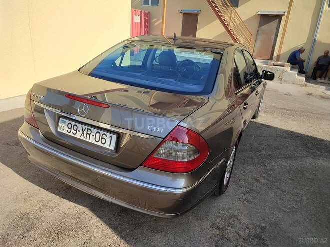 Mercedes E 220 2007, 260,000 km - 2.2 l - Bakı