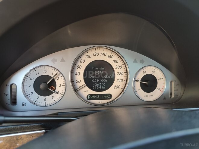 Mercedes E 220 2007, 260,000 km - 2.2 l - Bakı