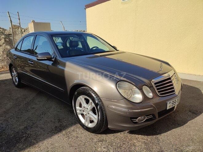 Mercedes E 220 2007, 260,000 km - 2.2 l - Bakı