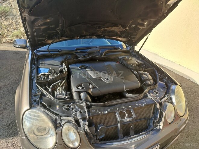 Mercedes E 220 2007, 260,000 km - 2.2 l - Bakı