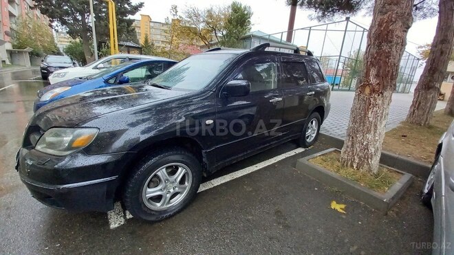Mitsubishi Outlander 2004, 318,000 km - 2.4 l - Bakı