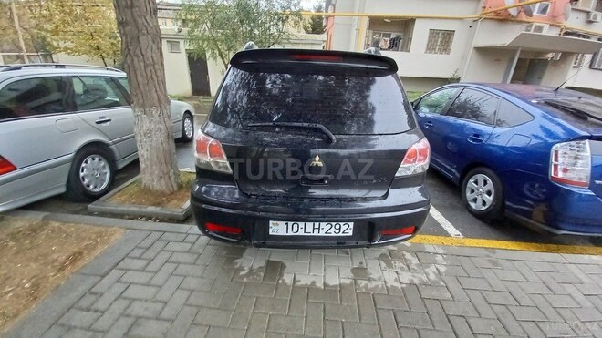 Mitsubishi Outlander 2004, 318,000 km - 2.4 l - Bakı
