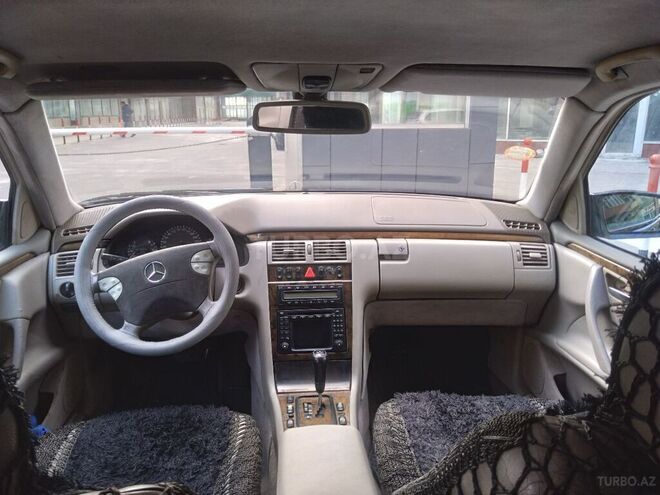 Mercedes E 220 2001, 425,000 km - 2.2 l - Bakı