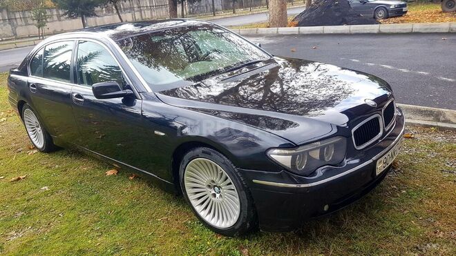 BMW 745 2004, 290,000 km - 4.4 l - Zaqatala