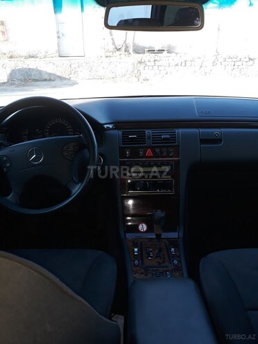 Mercedes E 270 1999, 508,000 km - 2.7 л - Bakı