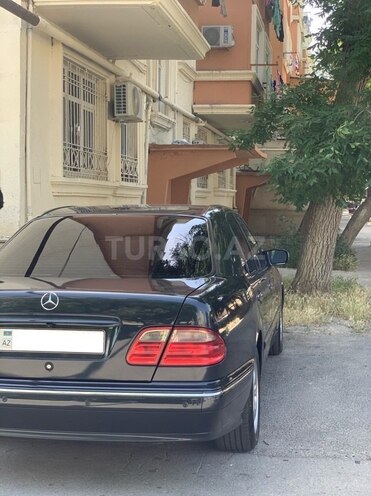 Mercedes E 220 2000, 407,000 km - 2.2 l - Bakı