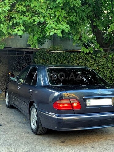 Mercedes E 220 2000, 407,000 km - 2.2 l - Bakı