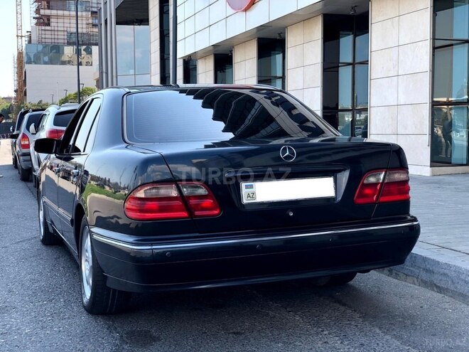 Mercedes E 220 2000, 407,000 km - 2.2 l - Bakı