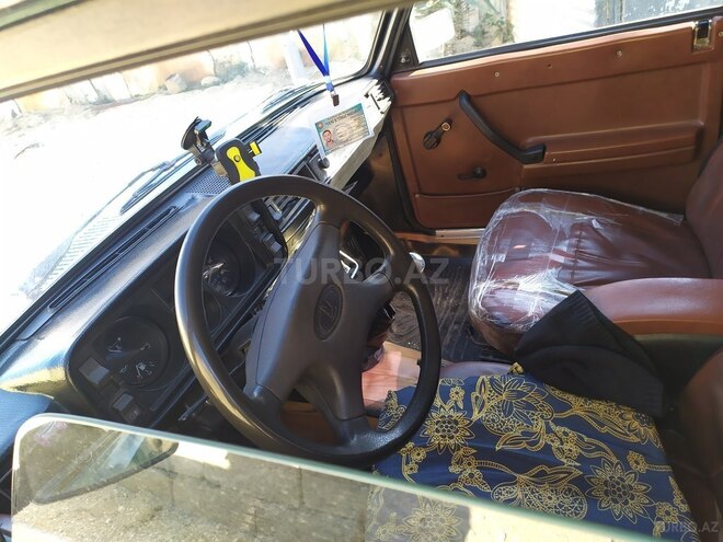 LADA (VAZ) 2105 1982, 150,880 km - 1.5 l - Salyan