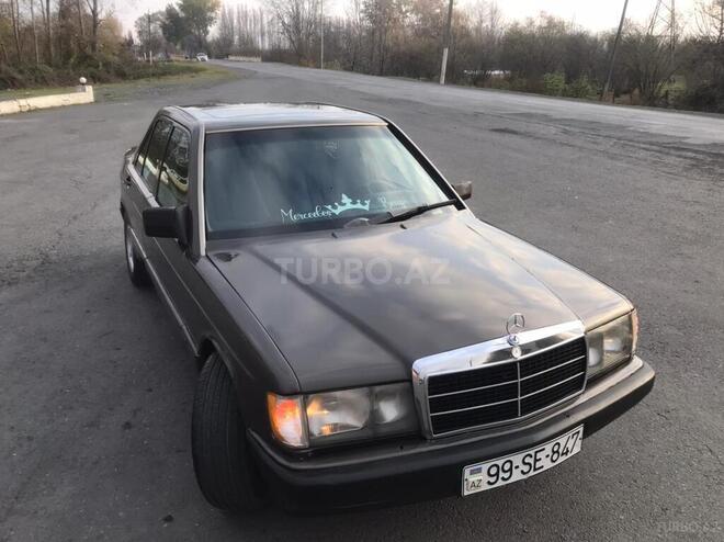 Mercedes 190 1990, 255,555 km - 2.3 l - Zaqatala