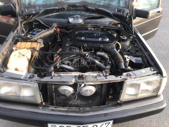 Mercedes 190 1990, 255,555 km - 2.3 l - Zaqatala
