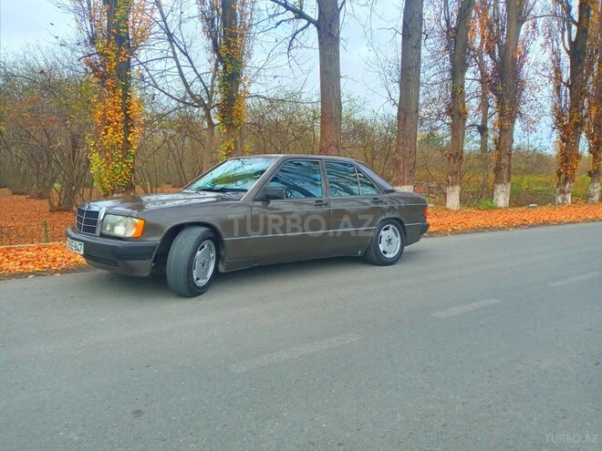 Mercedes 190 1990, 255,555 km - 2.3 l - Zaqatala