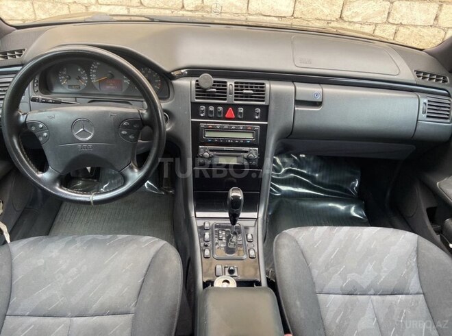 Mercedes E 240 2000, 350,000 km - 2.6 l - Bakı