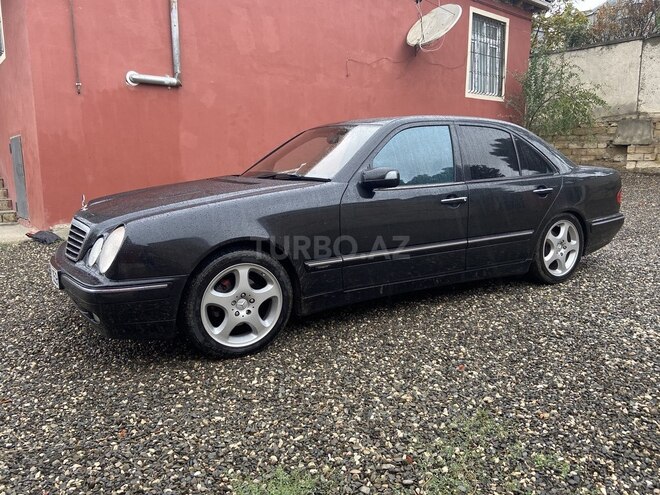 Mercedes E 240 2000, 350,000 km - 2.6 l - Bakı