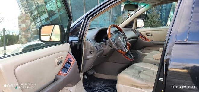 Lexus RX 300 2001, 300,000 km - 3.0 l - Qusar