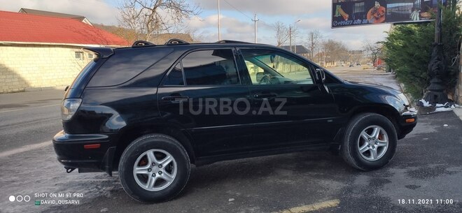 Lexus RX 300 2001, 300,000 km - 3.0 l - Qusar