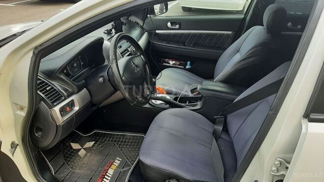 Mitsubishi Galant 2007, 214,000 km - 2.4 l - Bakı