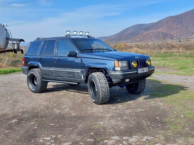 Jeep Grand Cherokee 1995, 999,999 km - 4.0 l - Qax