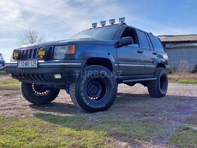 Jeep Grand Cherokee 1995, 999,999 km - 4.0 l - Qax