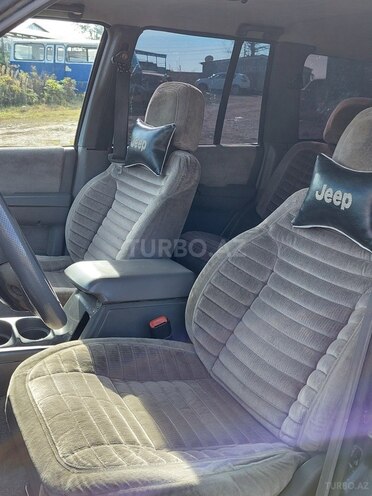Jeep Grand Cherokee 1995, 999,999 km - 4.0 l - Qax