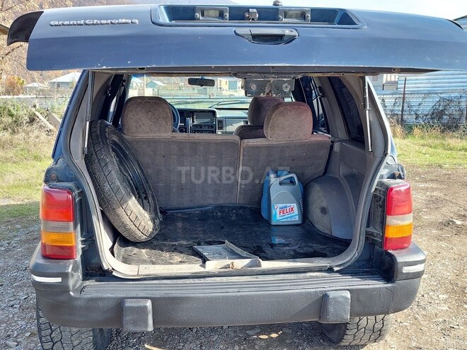 Jeep Grand Cherokee 1995, 999,999 km - 4.0 l - Qax