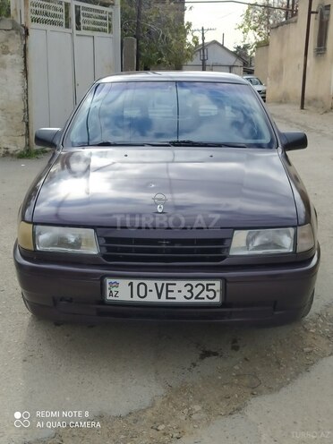 Opel Vectra 1992, 240,000 km - 1.6 л - Bakı