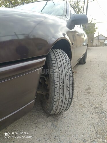 Opel Vectra 1992, 240,000 km - 1.6 л - Bakı