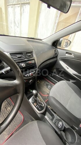 Hyundai Accent 2011, 221,600 km - 1.4 l - Bakı