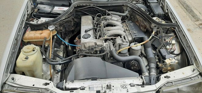 Mercedes E 200 1993, 385,000 km - 2.0 l - Bakı