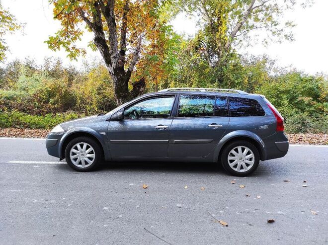 Renault Megane 2008, 297,562 km - 1.5 l - Qax