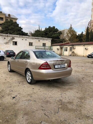 Mercedes C 240 2000, 190,000 km - 2.6 l - Bakı
